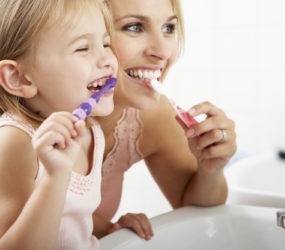Ako si správne vybrať zubnú kefku?