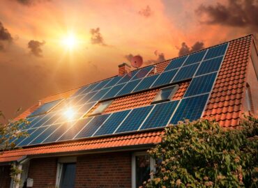 Solárne panely: Systém, ktorý zníži vašu energetickú závislosť a náklady