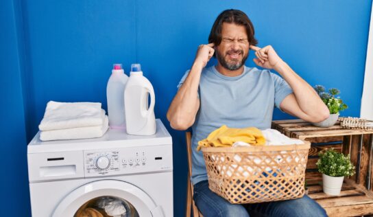 Je vaša práčka po rokoch hlučná? Aké sú možné príčiny tohto problému?