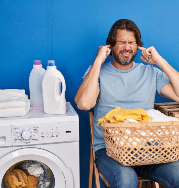 Je vaša práčka po rokoch hlučná? Aké sú možné príčiny tohto problému?