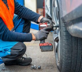 Ako pracovať s rázovým uťahovákom? Tipy pre začiatočníkov aj pokročilých